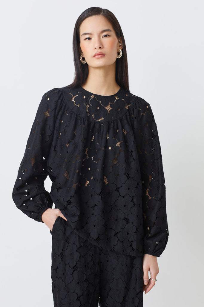 LILY - Black lace blouse - Suncoo HK