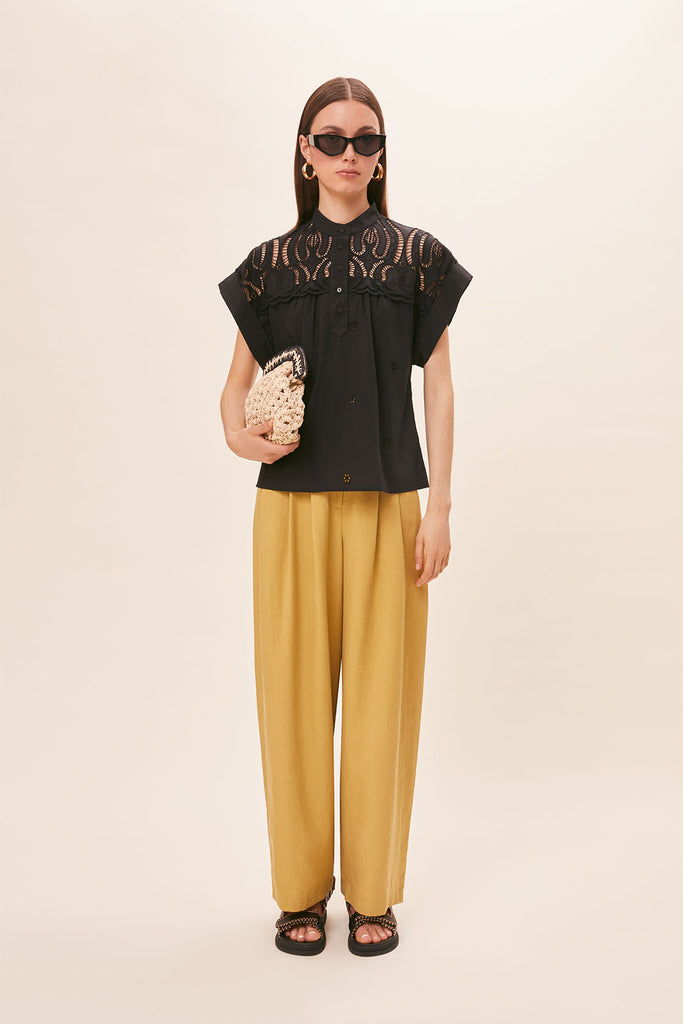 Lina - Black embroidered blouse with short sleeves - Suncoo HK