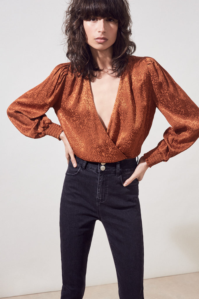 Luce - Jacquard Fluid Short Blouse With Smocks Details - Suncoo HK