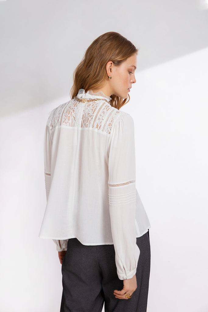 Lilia - Fluid Lace Blouse - Suncoo HK